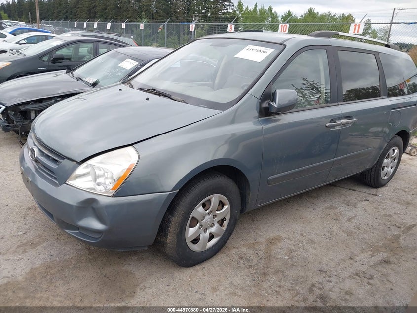 2009 Kia Sedona Lx