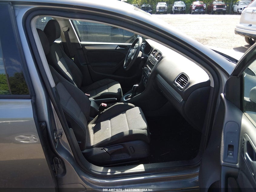 2012 Volkswagen Golf 2.5L 4-Door