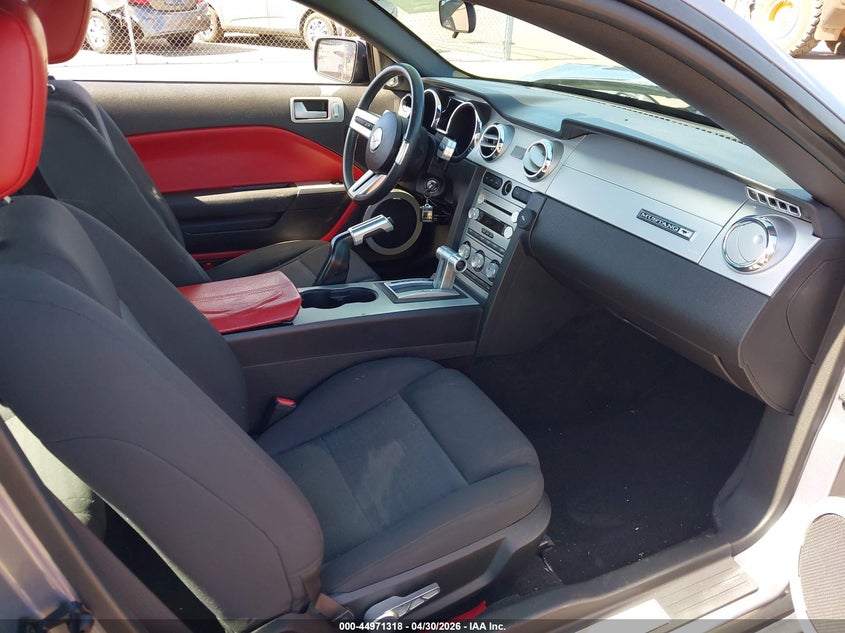 2006 FORD MUSTANG auction photo 5