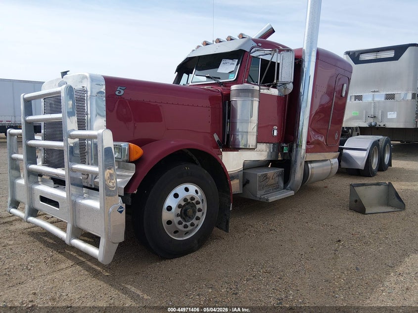1XP5DB9X2YN522194 2000 Peterbilt 379 photo 1