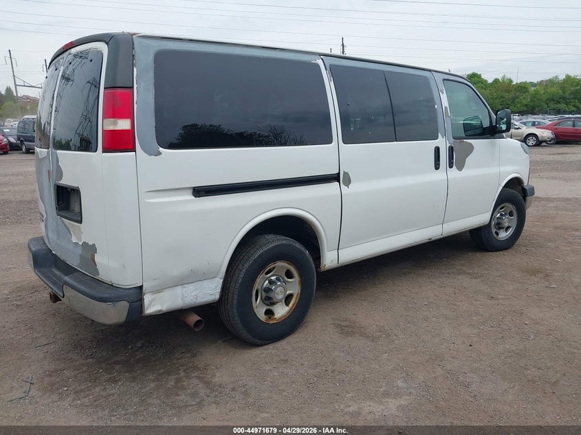 2009 Chevrolet Express 3500 Ls