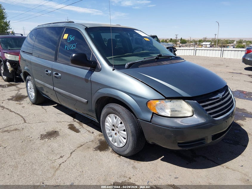 2005 Chrysler Town & Country