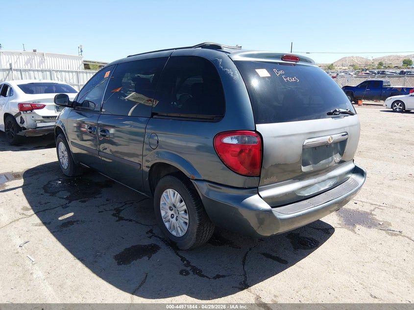 2005 Chrysler Town & Country
