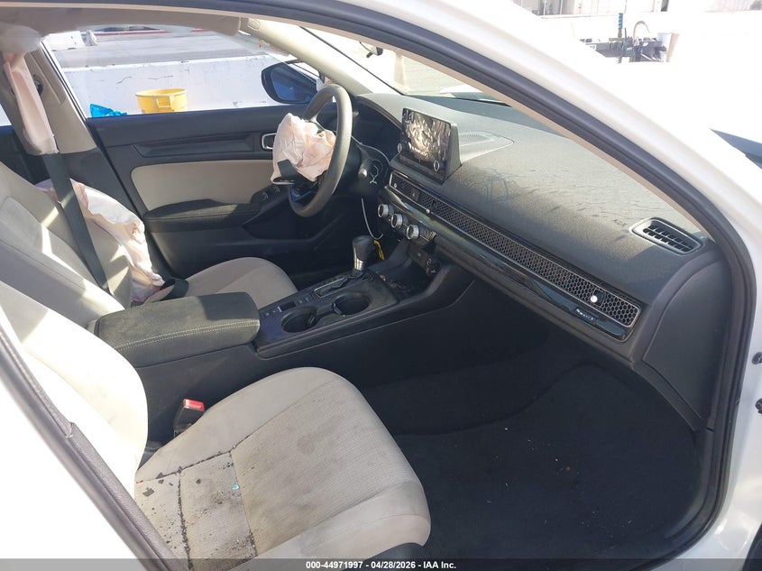 VIN 2HGFE2F28NH522556 2022 HONDA CIVIC LX