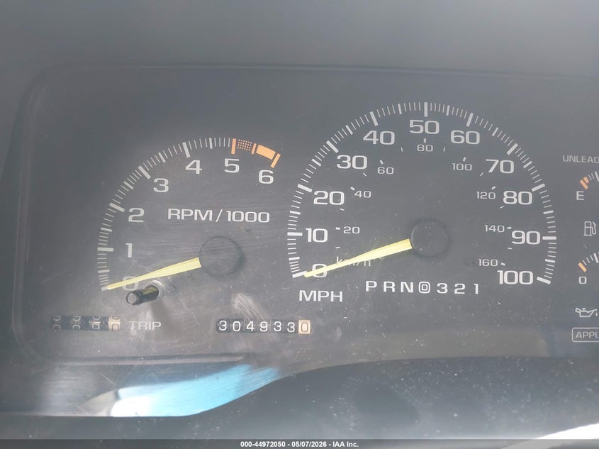 1996 GMC Suburban C1500 VIN: 3GKEC16R3TG522571 Lot: 44972050