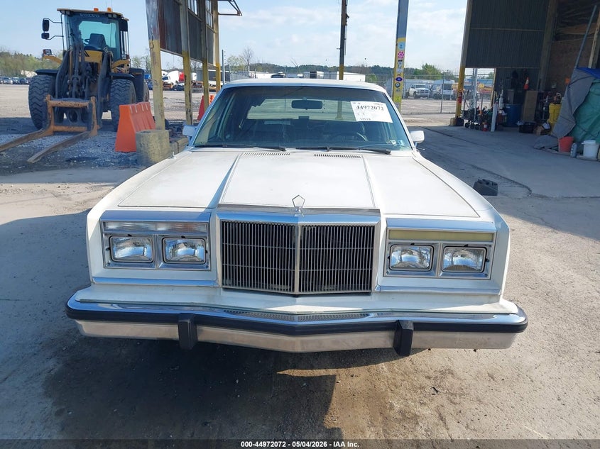 1985 CHRYSLER FIFTH AVENUE auction photo 6