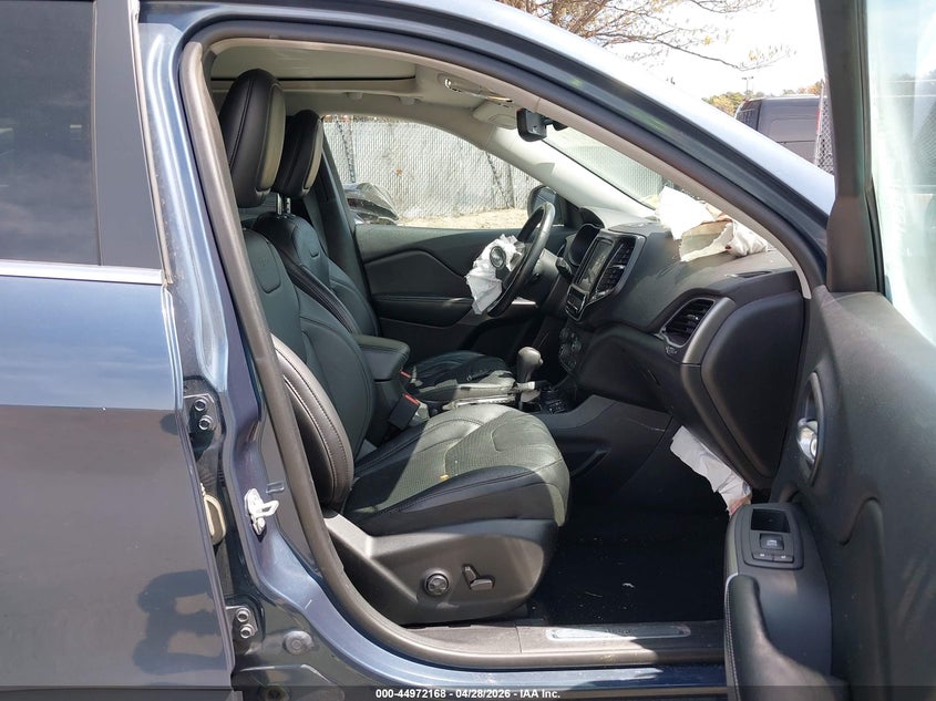 2019 JEEP CHEROKEE auction photo 5