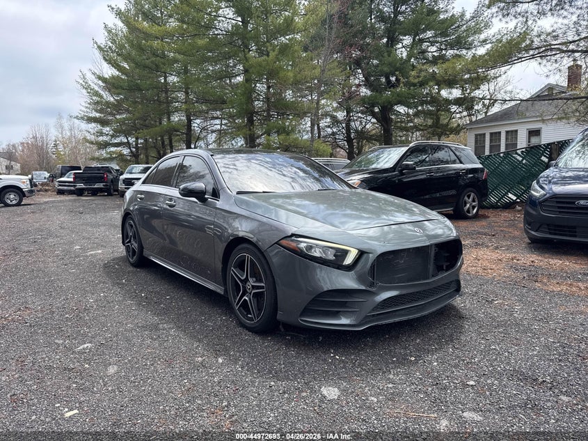 2019 Mercedes-Benz A 220