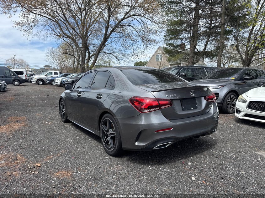2019 Mercedes-Benz A 220