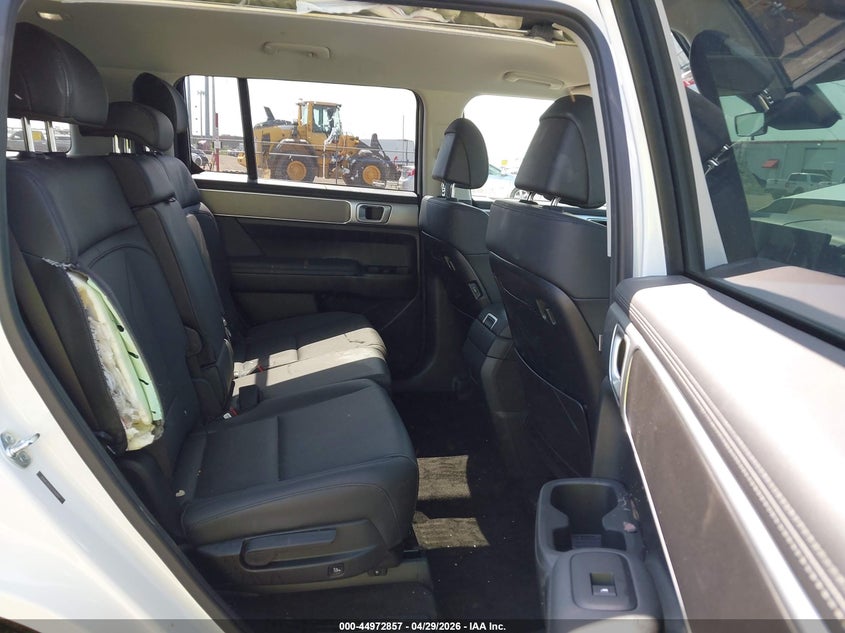 2026 HYUNDAI SANTA FE auction photo 8