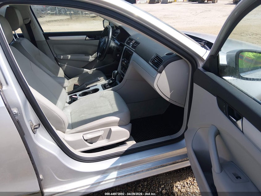 2013 Volkswagen Passat 2.0L Tdi Se