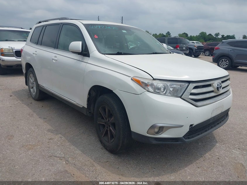 2011 TOYOTA HIGHLANDER BASE V6