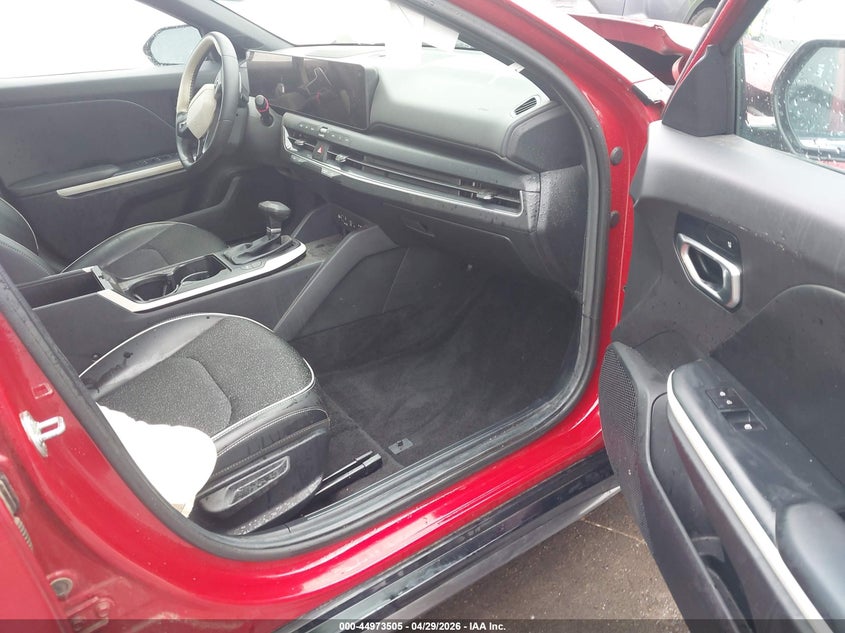 2025 KIA K4 SEDAN 2.0L I-4 DOHC, VVT, 147HP