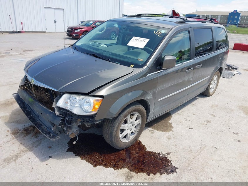 Vin: 2a4rr5d14ar300378, lot: 45471394, chrysler town & country touring 20102
