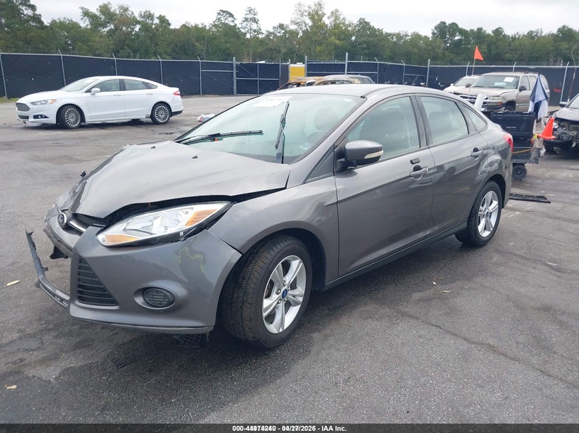 2014 Ford Focus Se 1FADP3F29EL210535 photo 1