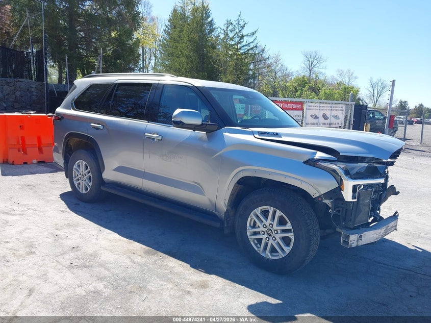 2023 Toyota Sequoia Sr5