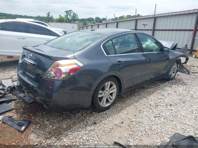 AtlanticExpress - Nissan Altima