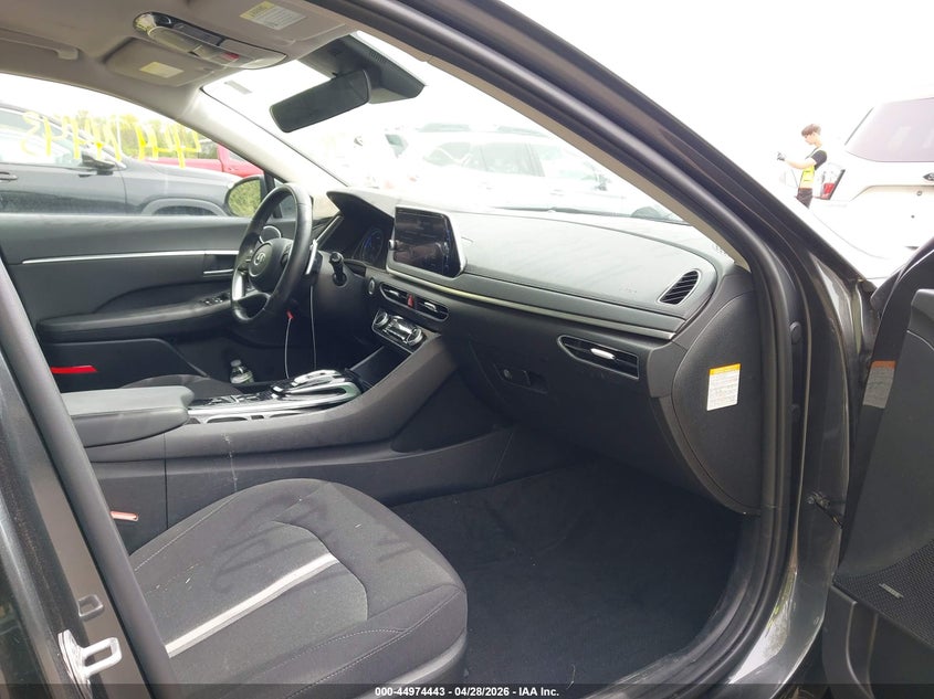 2023 HYUNDAI SONATA HYBRID auction photo 5