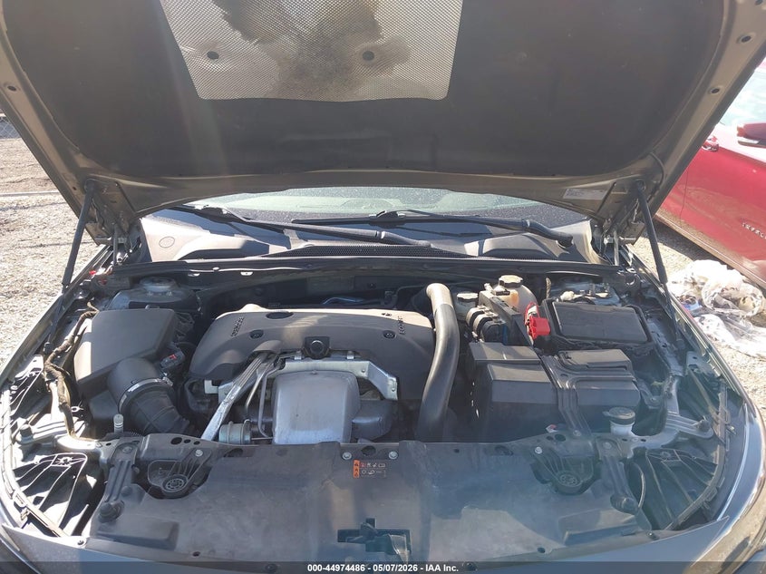 2018 Buick Regal Sportback Essence VIN: W04GR6SX1J1099483 Lot: 44974486