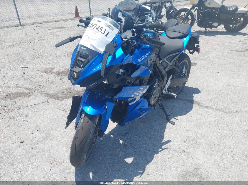 JS1EM13B7S7102381 2025 SUZUKI GSX800 F photo 1