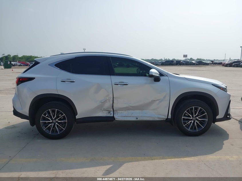 LEXUS NX 250 - zdjęcie 13