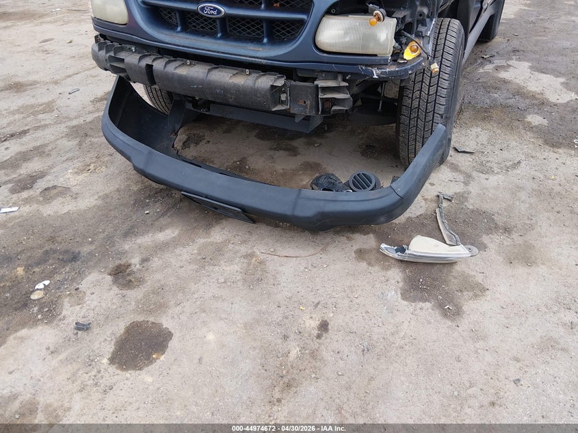 2000 Ford Explorer Sport VIN: 1FMYU60E1YUA66417 Lot: 44974672