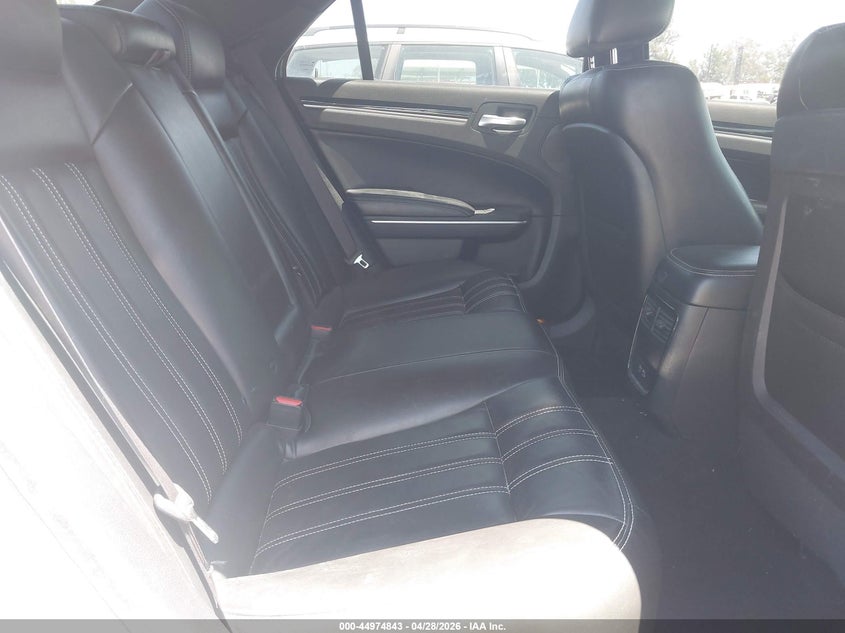 2021 CHRYSLER 300 auction photo 8