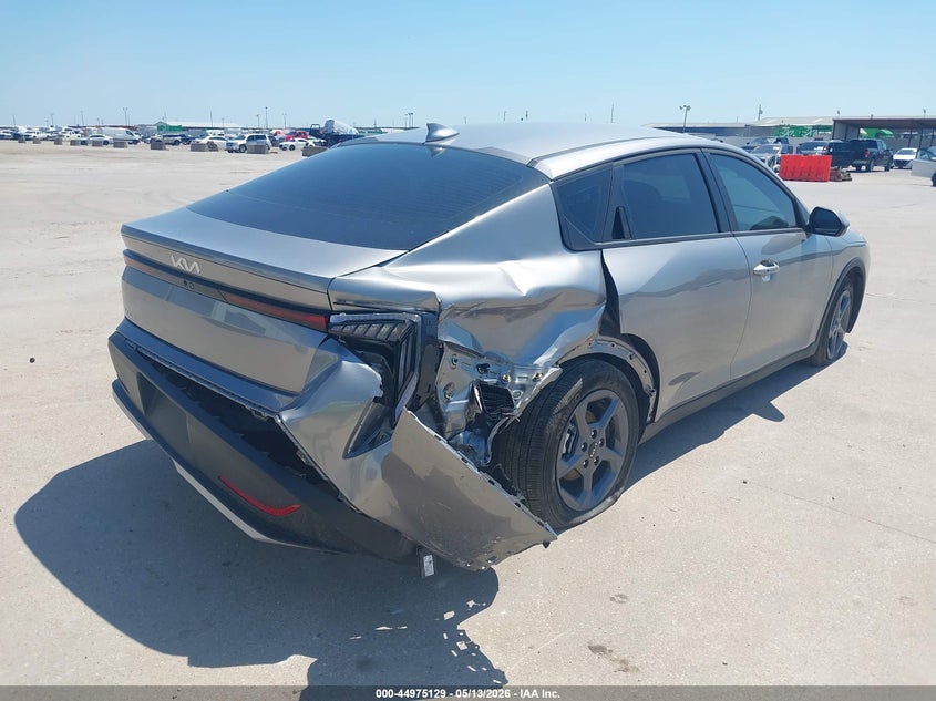Vin: 3kpft4de0se234843, lot: 45472552, kia k4 lxs 20254