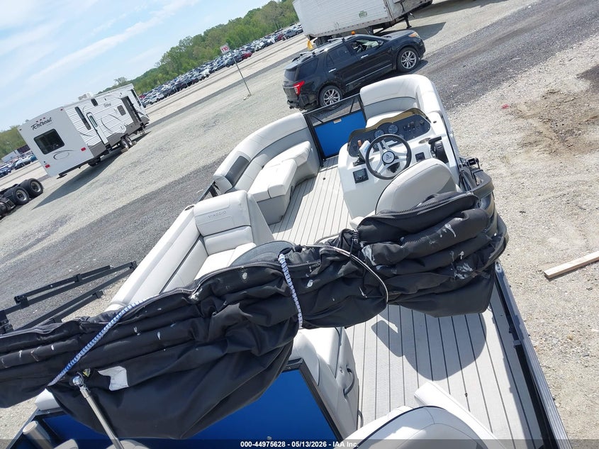 2021 MISTY HARBOR PONTOON auction photo 5