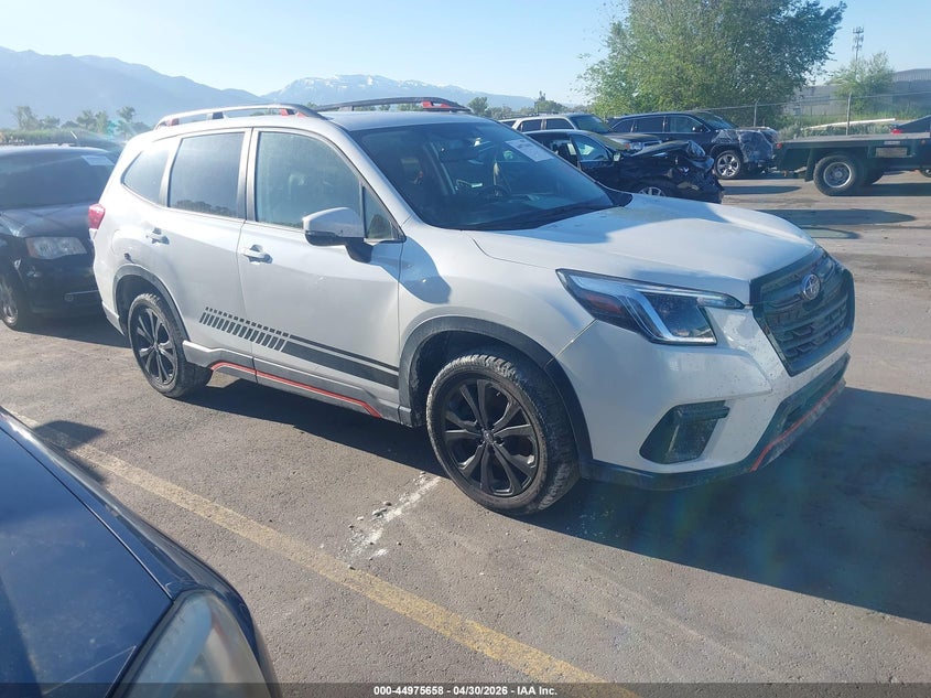 2023 SUBARU FORESTER auction photo 1