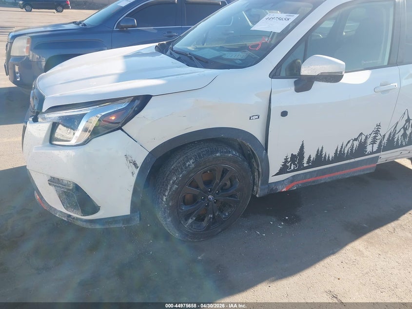 2023 SUBARU FORESTER auction photo 6
