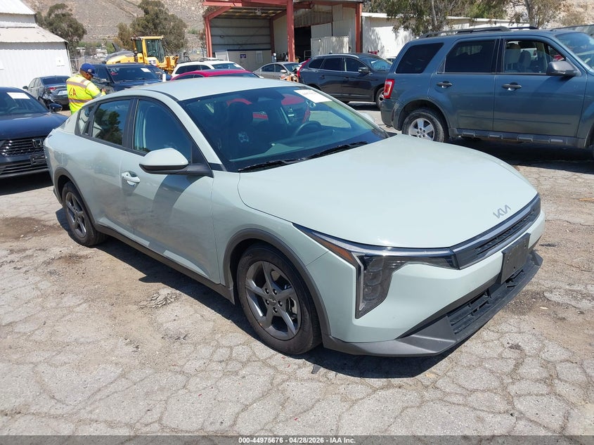 2025 KIA K4 LXS