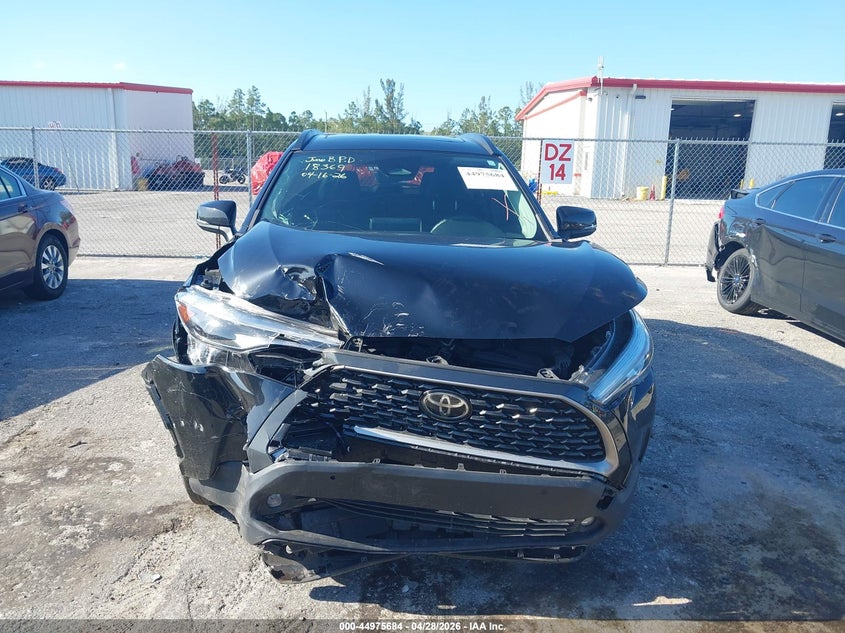 2024 Toyota Corolla Cross Xle VIN: 7MUDAAAG1RV084832 Lot: 44975684