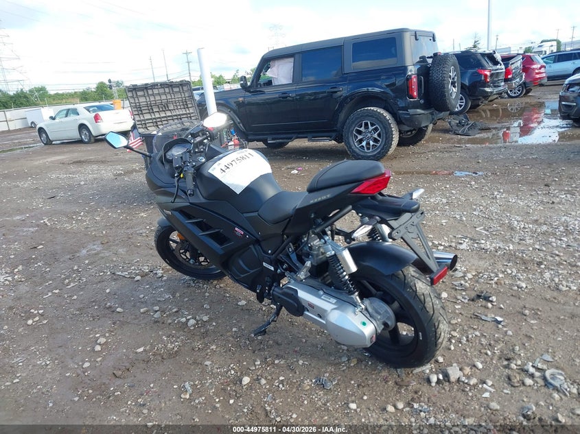2023 VENOM 250X auction photo 3