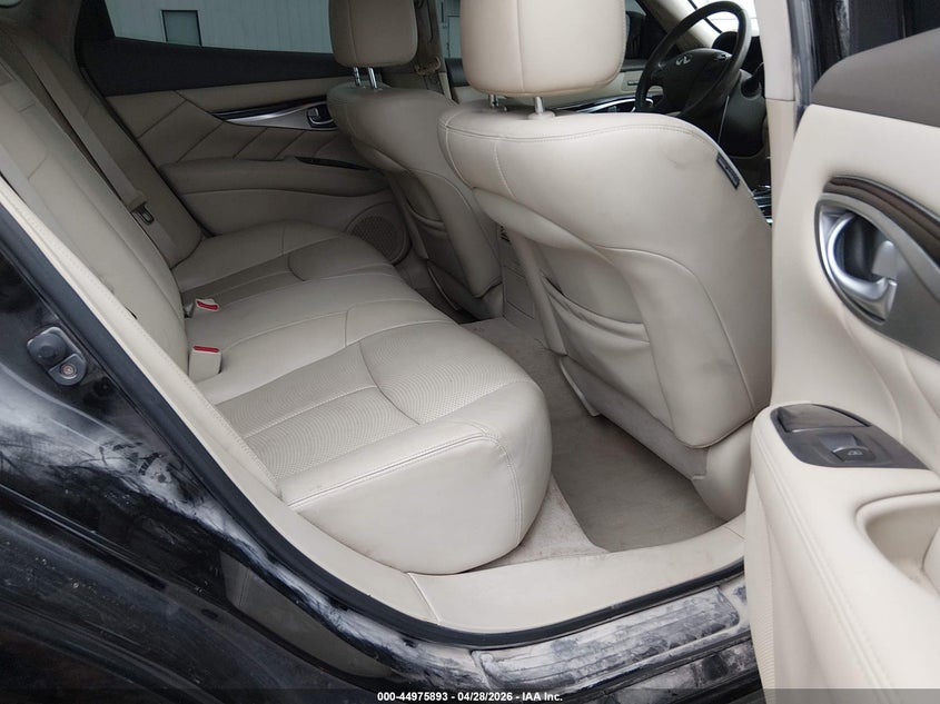2013 INFINITI M37X auction photo 8