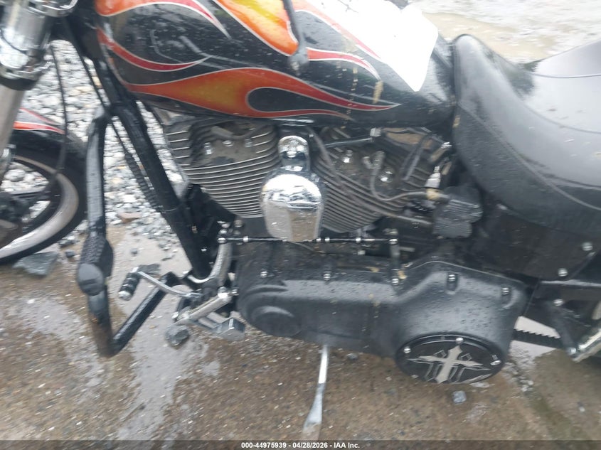 2010 Harley-Davidson Fxdwg VIN: 1HD1GP412AC319877 Lot: 44975939