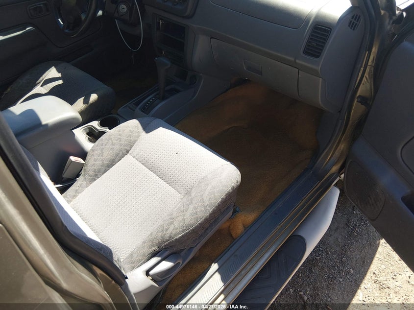 2001 Nissan Xterra Xe-V6
