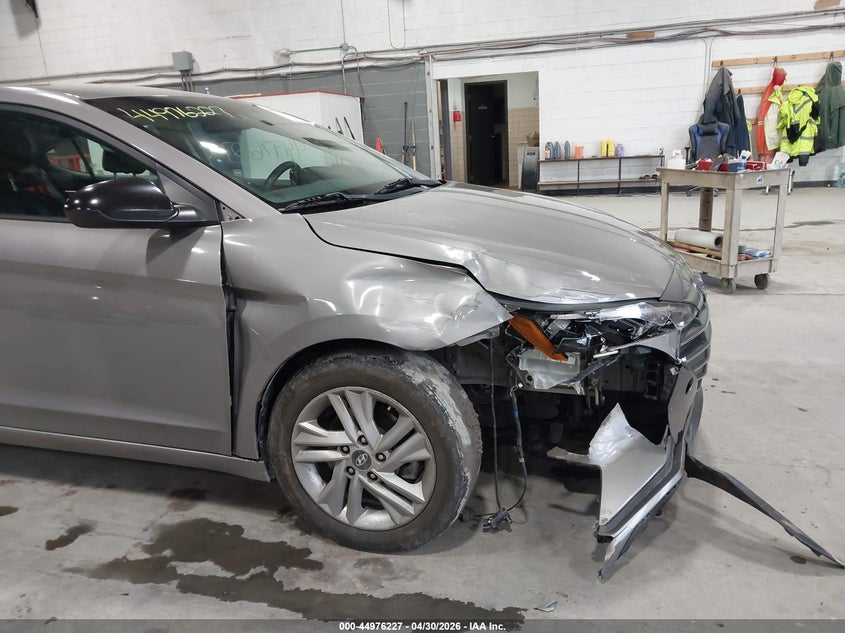 2020 HYUNDAI ELANTRA auction photo 6