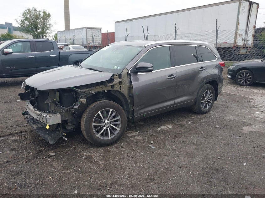 2017 Toyota Highlander Xle 5TDJZRFH5HS454166 photo 1
