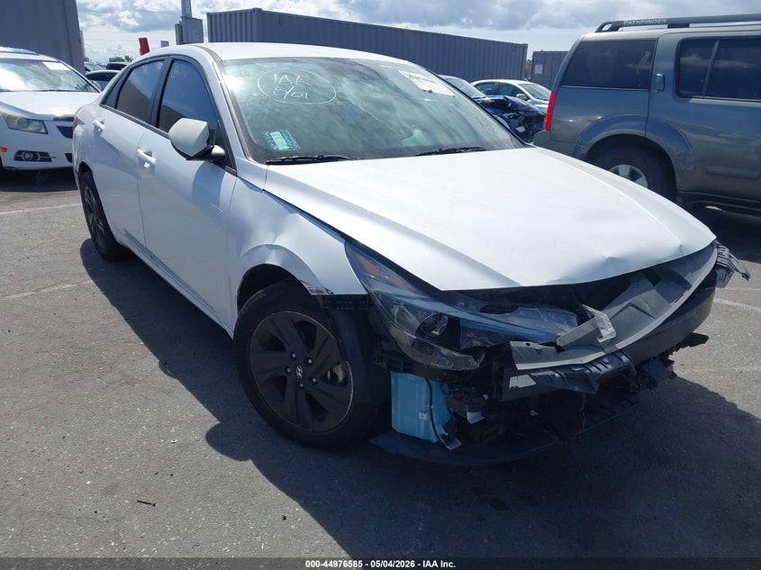 2022 HYUNDAI ELANTRA auction photo 1