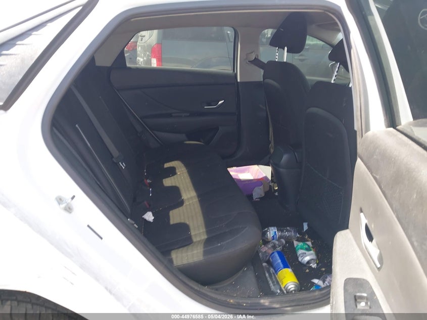 2022 HYUNDAI ELANTRA auction photo 8