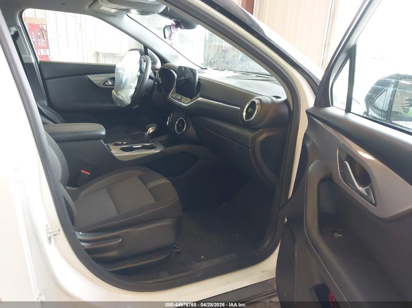 2024 CHEVROLET BLAZER auction photo 5