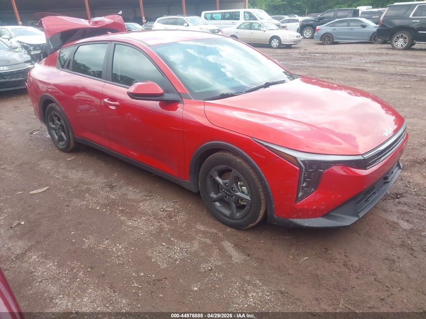 2025 KIA K4 — zdjęcie z aukcji