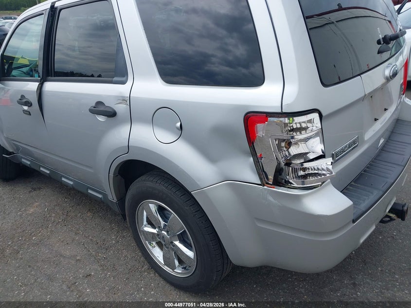 1FMCU0DG5CKA94258 2012 Ford Escape 3.0 Xlt silver