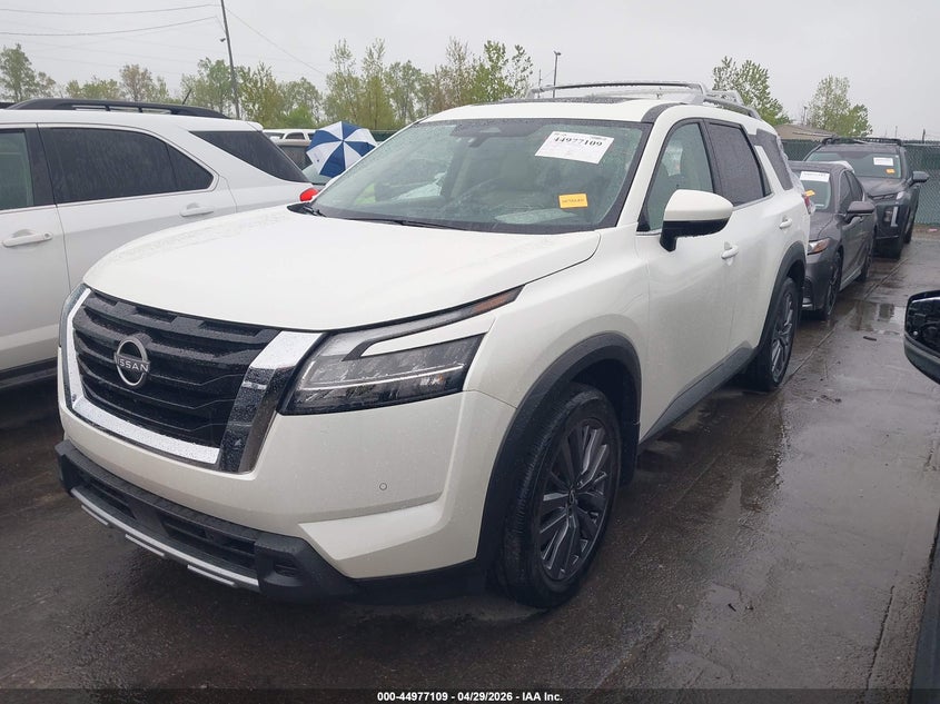 2024 NISSAN PATHFINDER auction photo 2