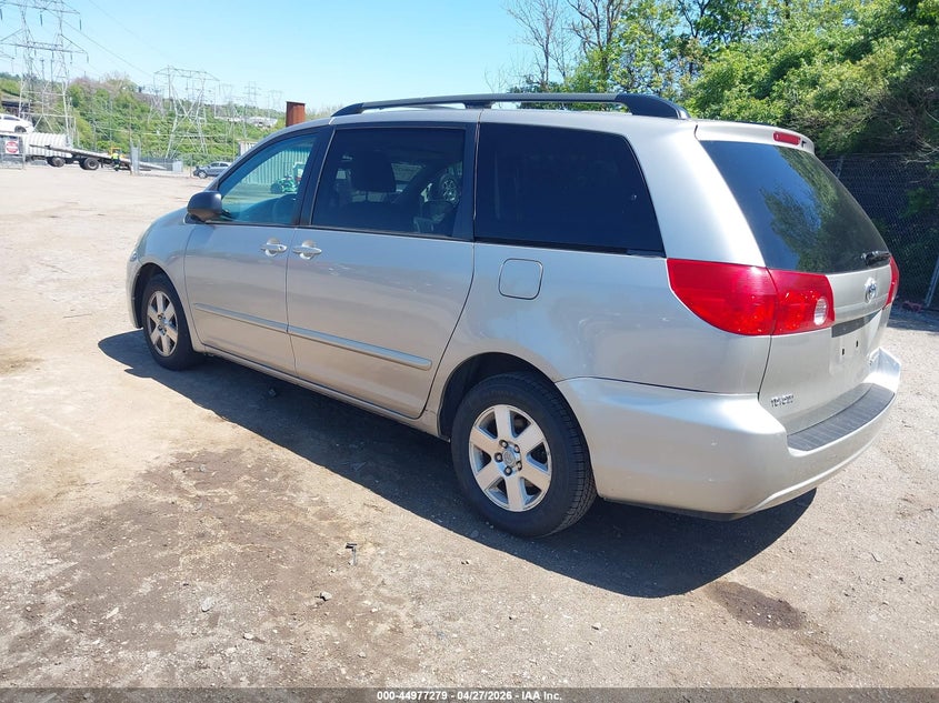 2009 Toyota Sienna Le