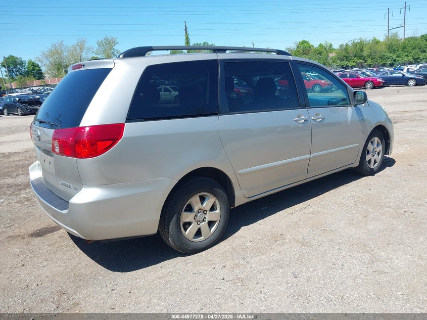 2009 Toyota Sienna Le