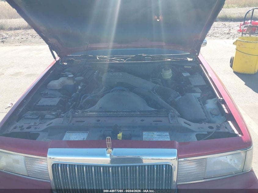 1994 Lincoln Town Car Executive VIN: 1LNLM81W6RY729214 Lot: 44977285