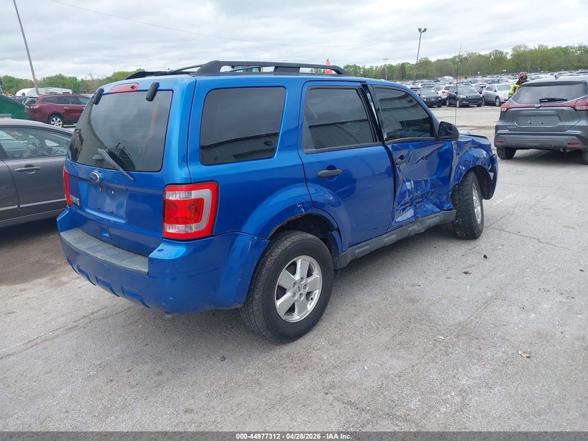 1FMCU0C74CKB10399 2012 Ford Escape 2.5 Xls blue