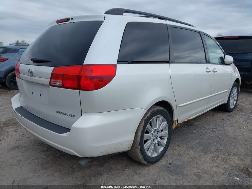 2004 Toyota Sienna Xle